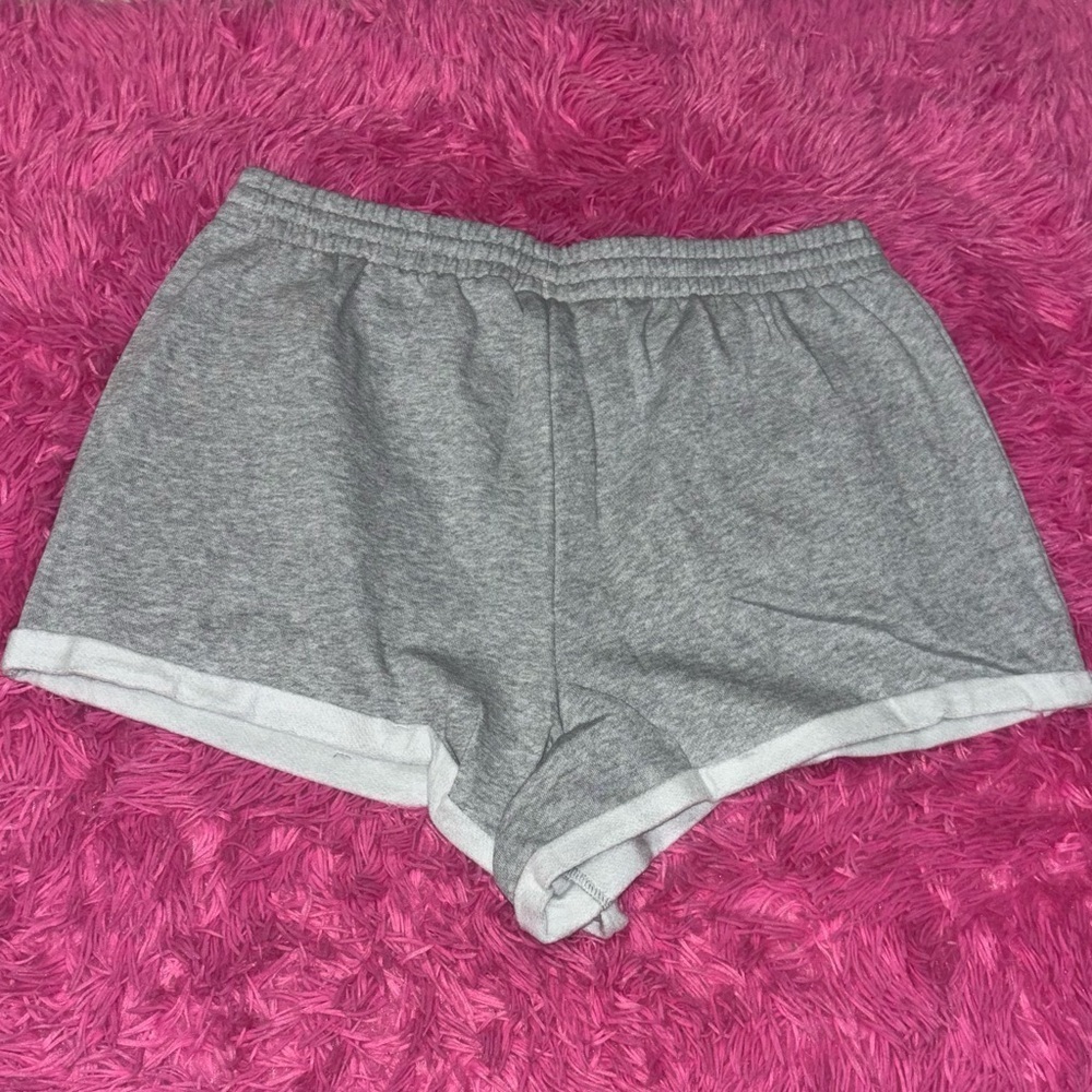 PINK Relaxed Fit Fleece Grey Short Women Size Large - Picture 4 of 9